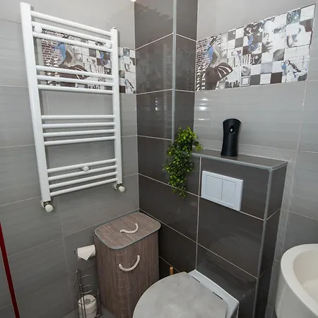 Mamaia Ap20 *